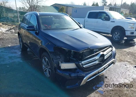 2018 Mercedes-Benz Glc 300 4Matic z USA, uszkodzony, nr VIN WDC0G4KB9JV053389